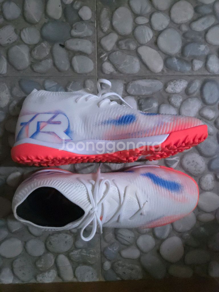 푸마 여성/주니어 풋살화 225--2