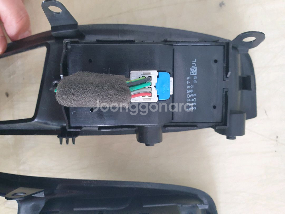 올란도 윈도우 스위치 2가지 운전석--2