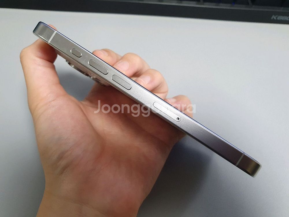 아이폰15 프로 / 256GB / 화이트--6