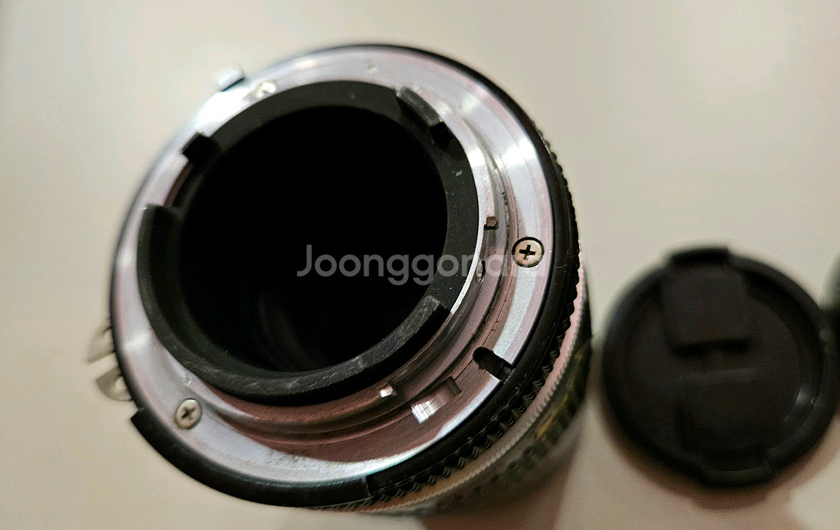 니콘 필름카메라 수동렌즈nikkor 135mm F2.8--4