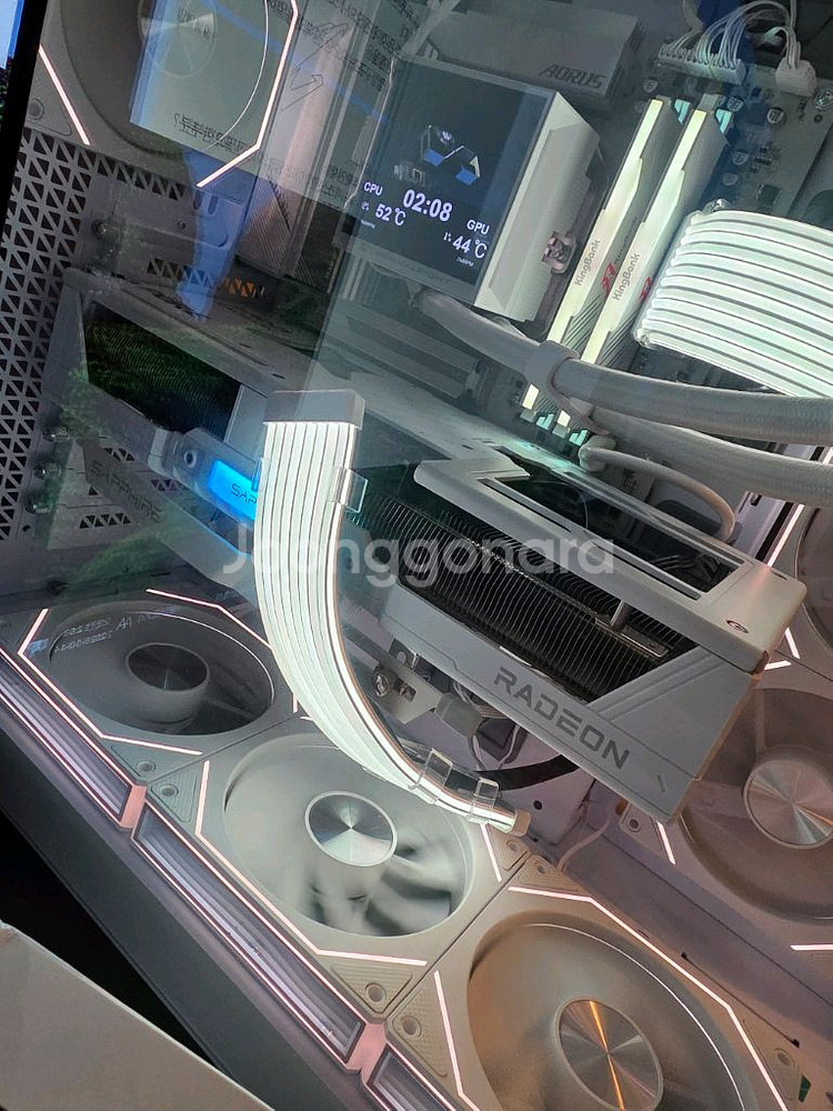 9070xt 퓨어 PURE 화이트 그래픽 1달안쓴거--0