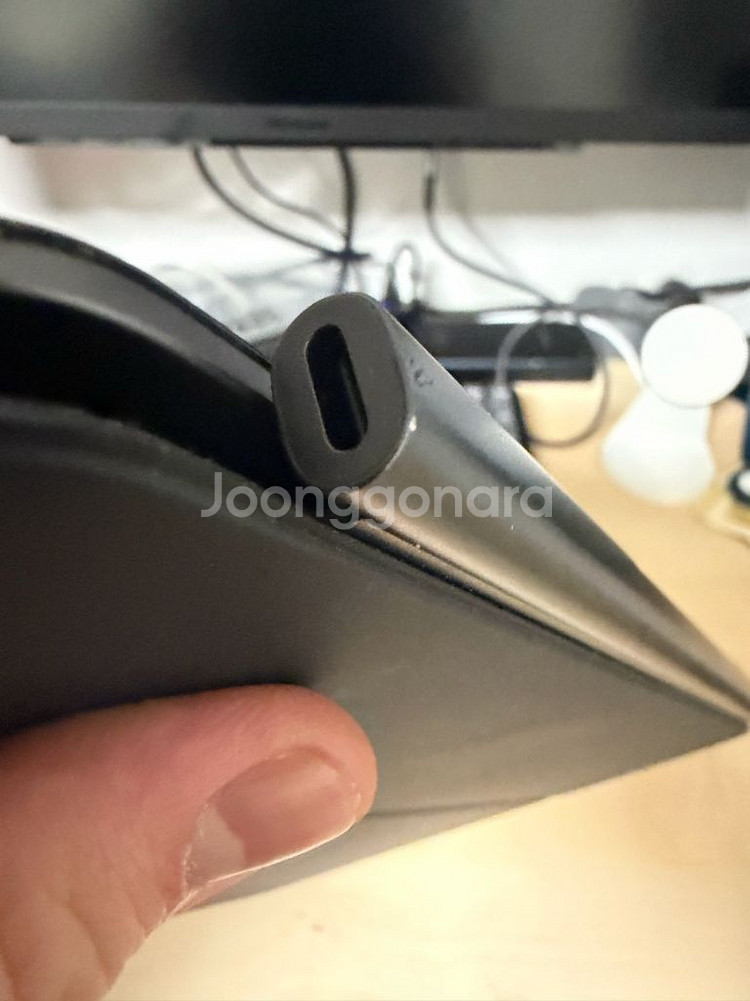 아이패드 프로 13 M4 256GB 셀룰러 + 매직키보--5