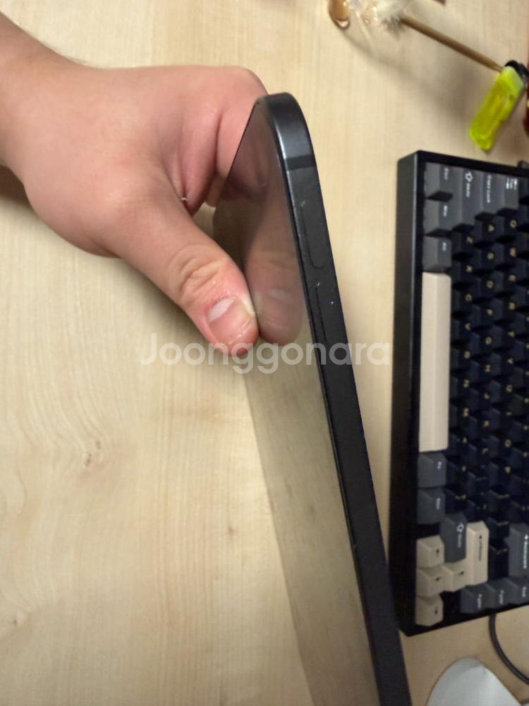 아이패드 프로 13 M4 256GB 셀룰러 + 매직키보--12