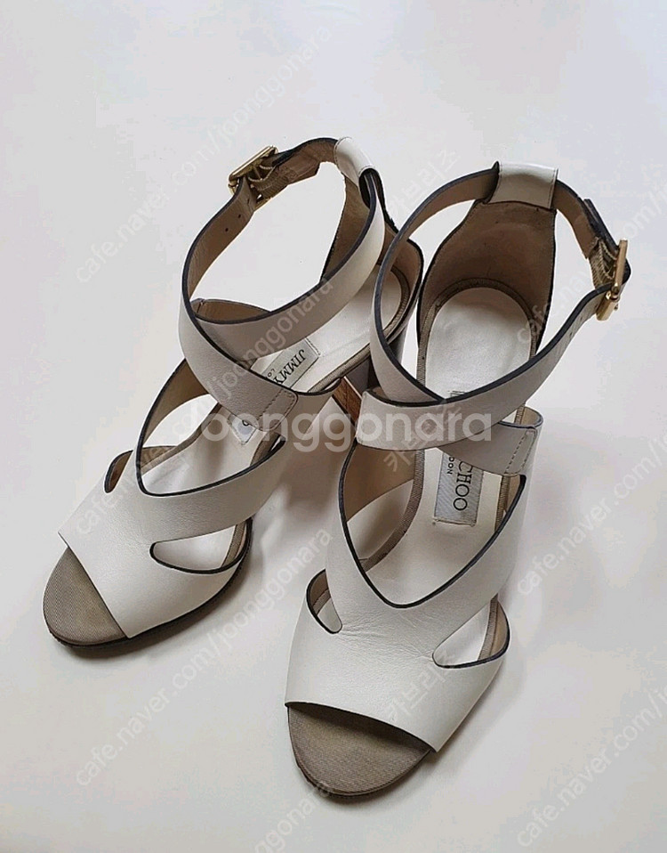 지미추 JIMMY CHOO 화이트 샌들 35 1/2--0