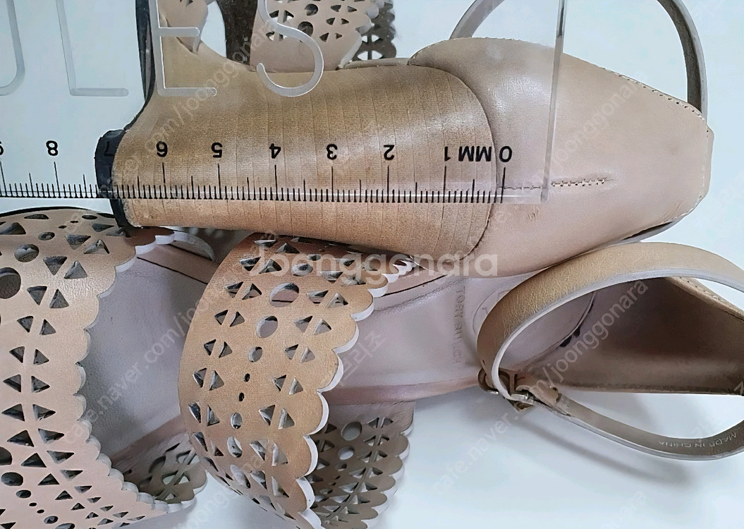 토리버치 TORY BURCH 230 웨지힐 7cm 샌들--7