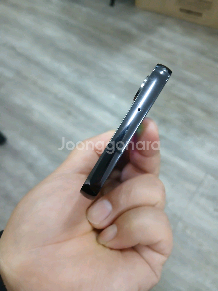 갤럭시S23 5G 512GB 블랙 단말기 입니다.--5