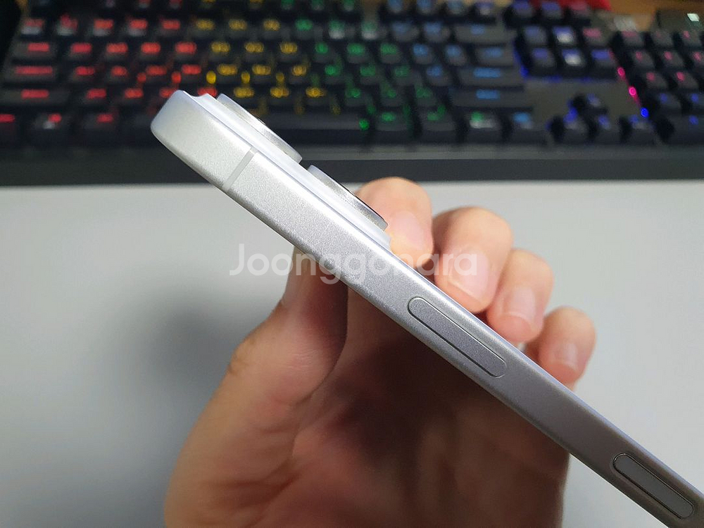 아이폰16 / 256GB / 화이트--8