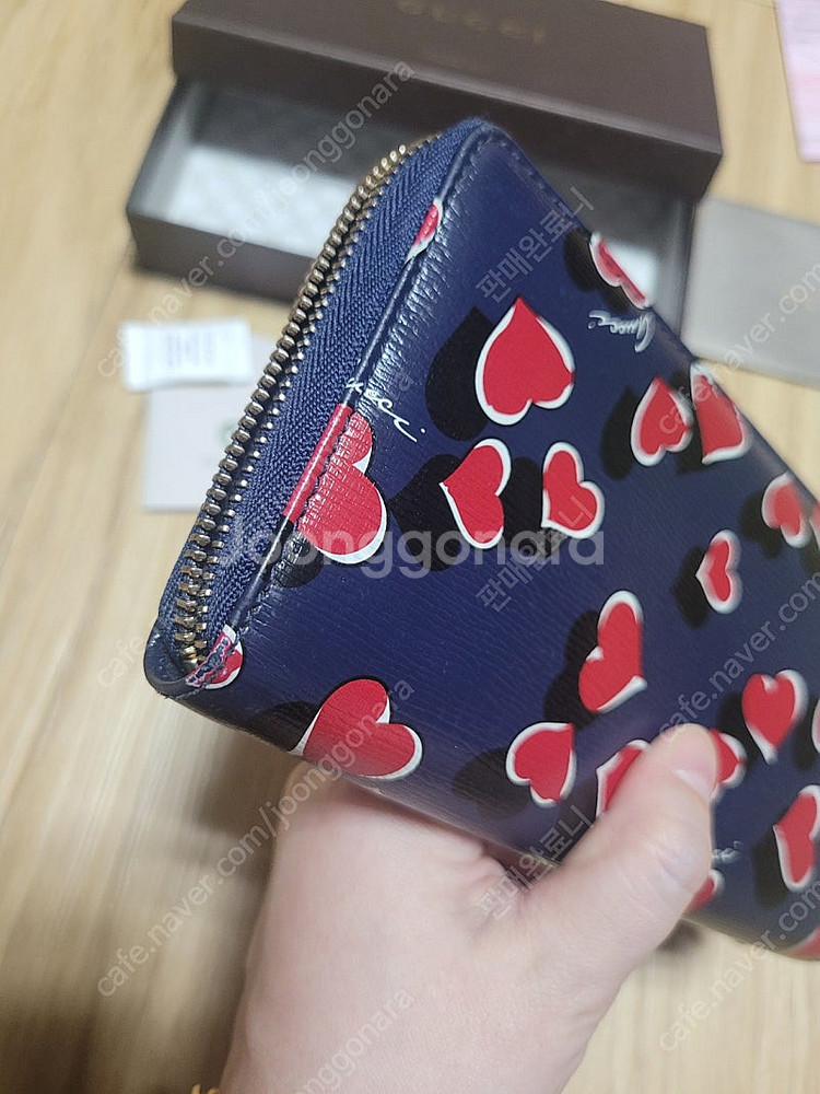 구찌 하트 장지갑 네이비--5