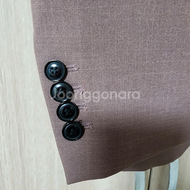 팥죽색 남성 슈트 세트--2