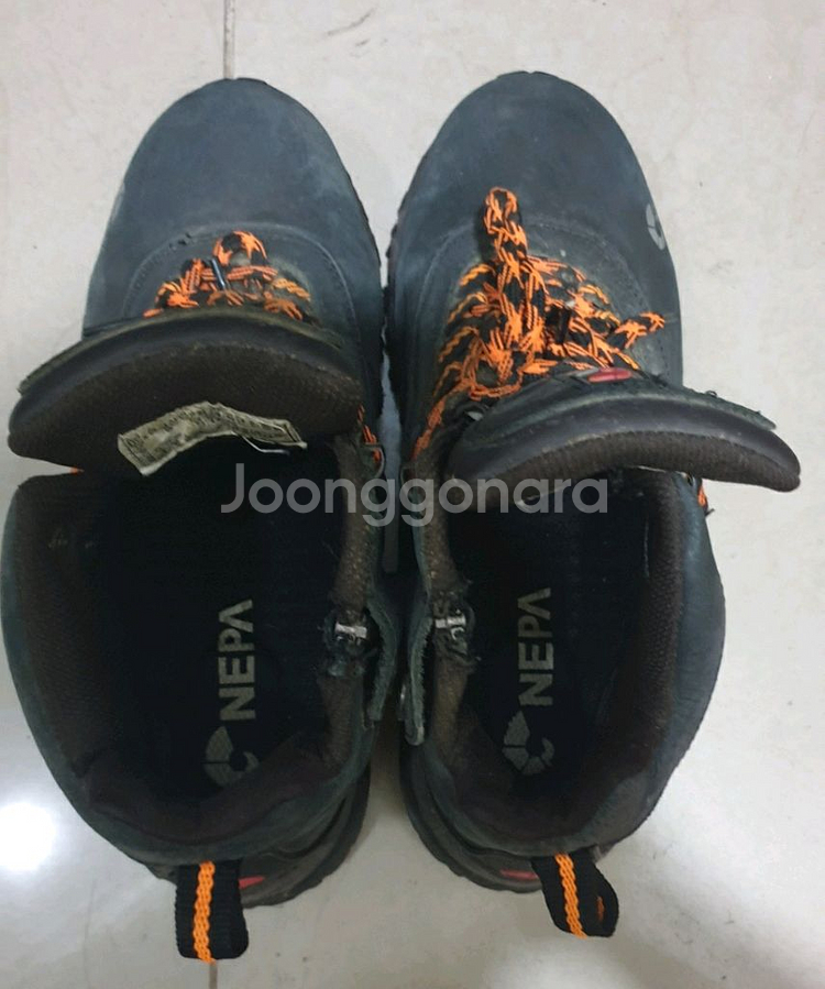 네파 중단화 팝니다--0