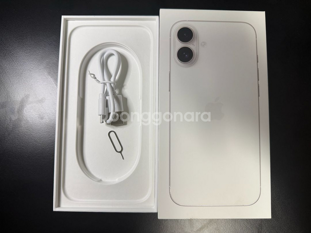 아이폰 16 플러스 화이트 256GB 팝니다--6