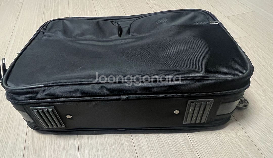 Aigner Munich 아이그너 서류 및 여행 가방--3