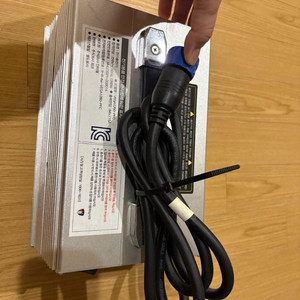 오토바이 전기 충전기 vega1260 미사용