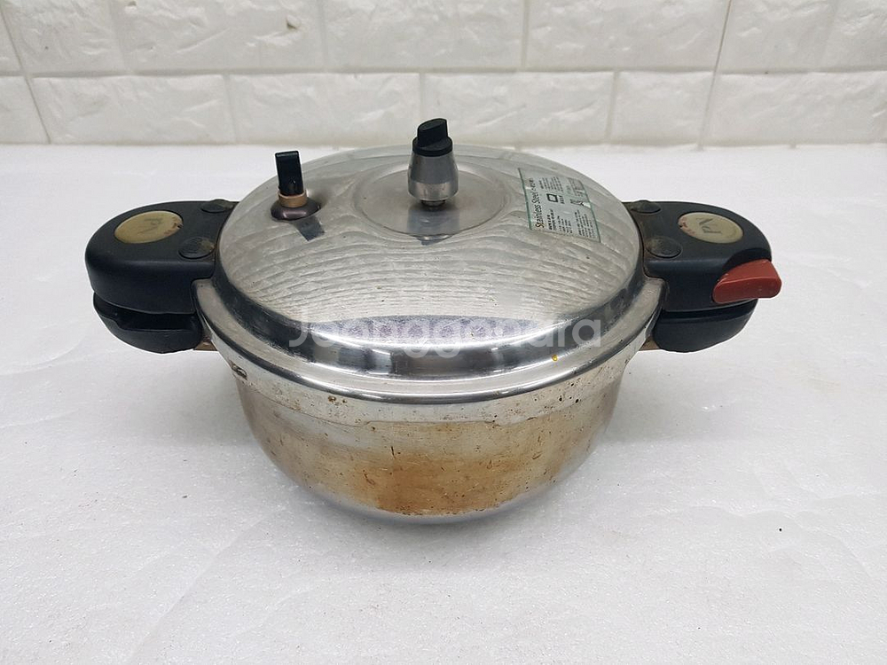 풍년 압력솥 6인용 입니다--0