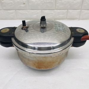 풍년 압력솥 6인용 입니다