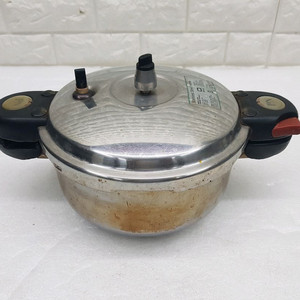 풍년 압력솥 6인용 입니다