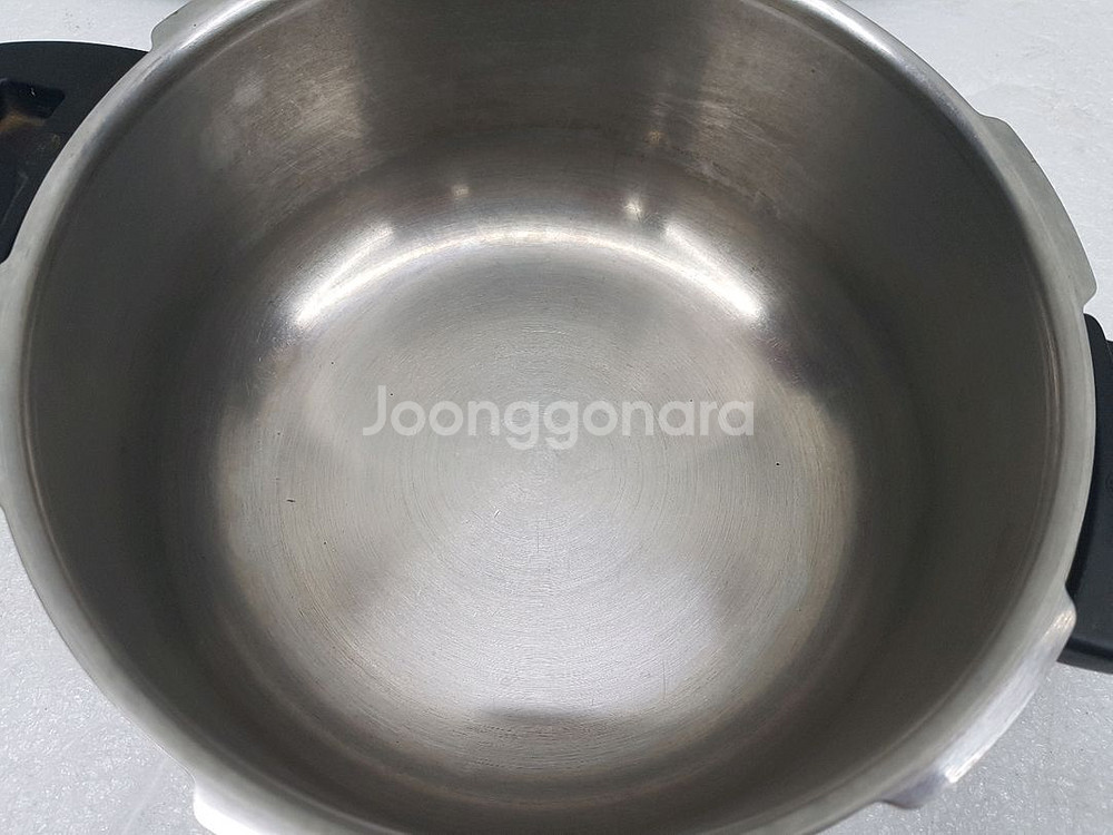 풍년 압력솥 6인용 입니다--2