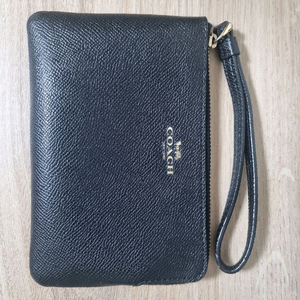 코치(coach)손목지갑(리슬릿)