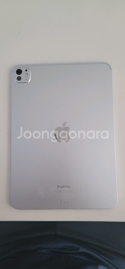 아이패드프로11 M4 256GB wifi 판매합니다--1