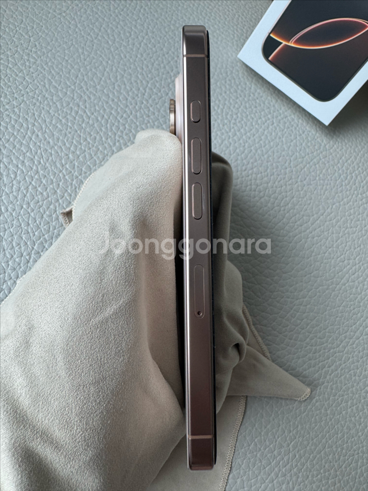 (교환가능)아이폰16 Pro 데저트 256GB 팝니다--4