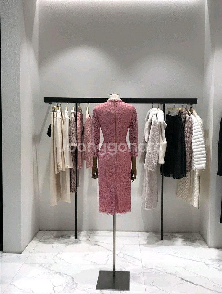 모조에스핀 핑크레이스 원피스--3