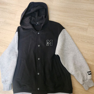 145사이즈 후드점퍼