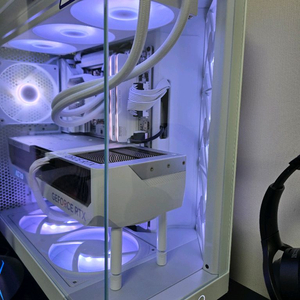 9800x3d 4080 화이트 게이밍 데스크탑