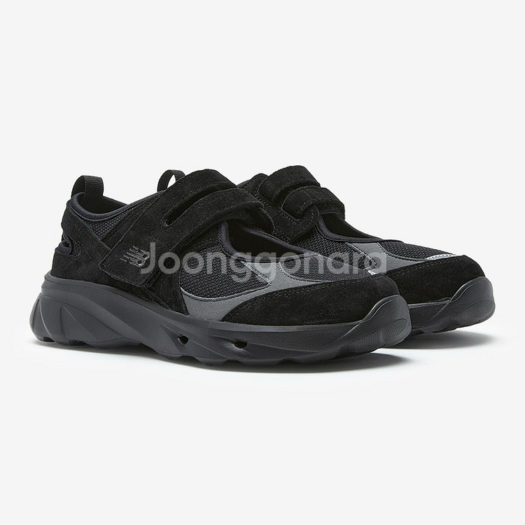 뉴발란스 스니커즈 220,225사이즈 새상품 판매합니다--0