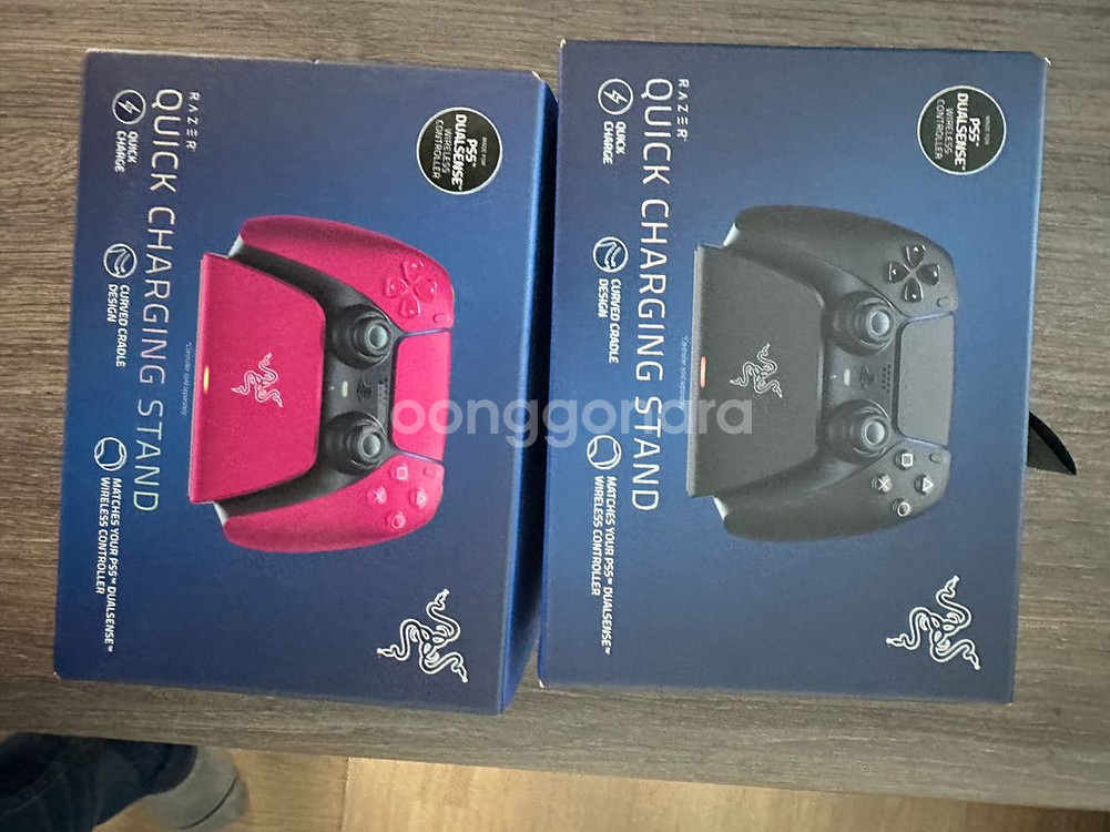 ps5 레이저사 듀얼센스 충전거치대 새제품--0
