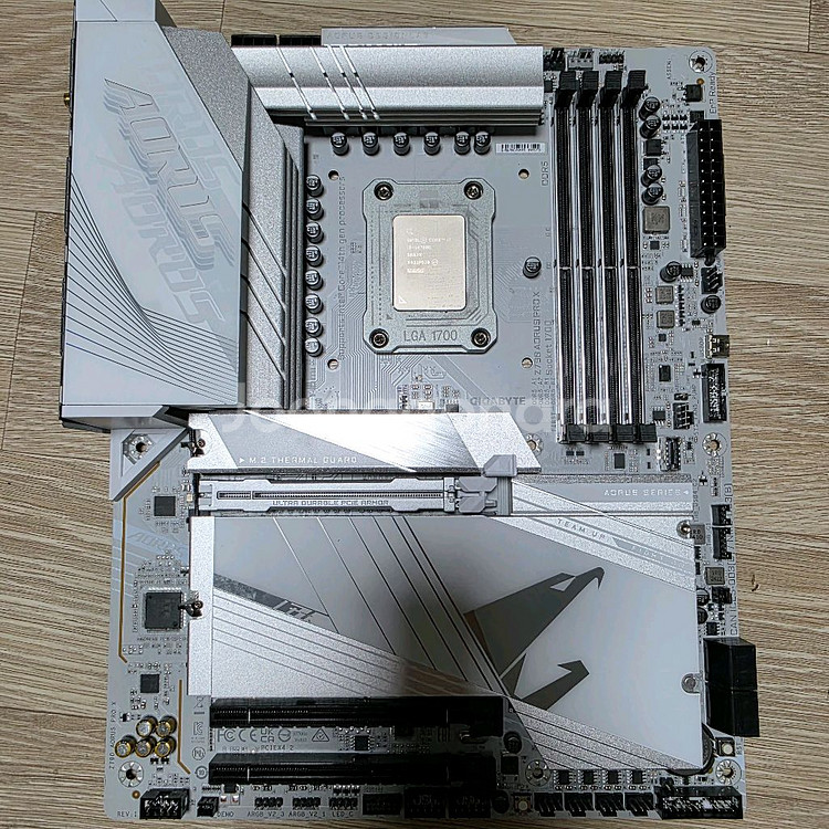 14700k + z790 arous pro x--0