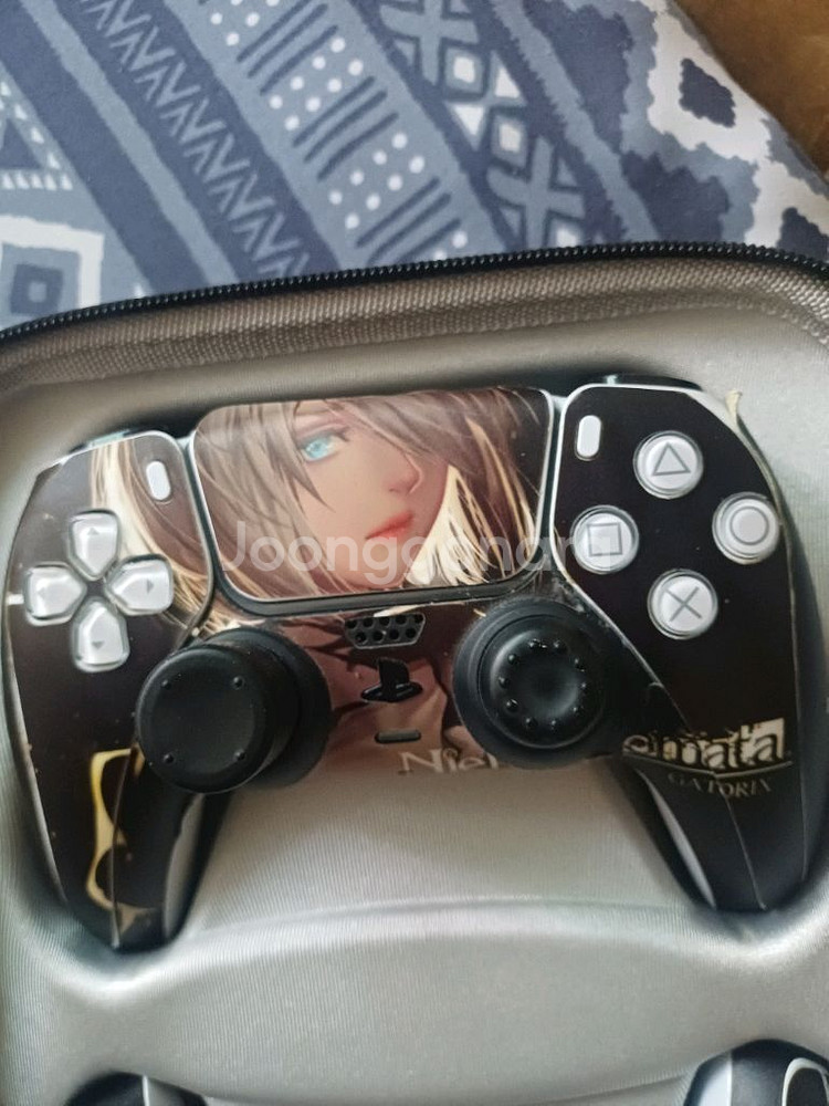 PS5 듀얼센스 컨트롤러 팝니다--0