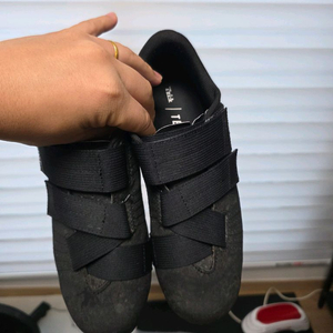 피직 r5스트랩 클릿슈즈 41사이즈