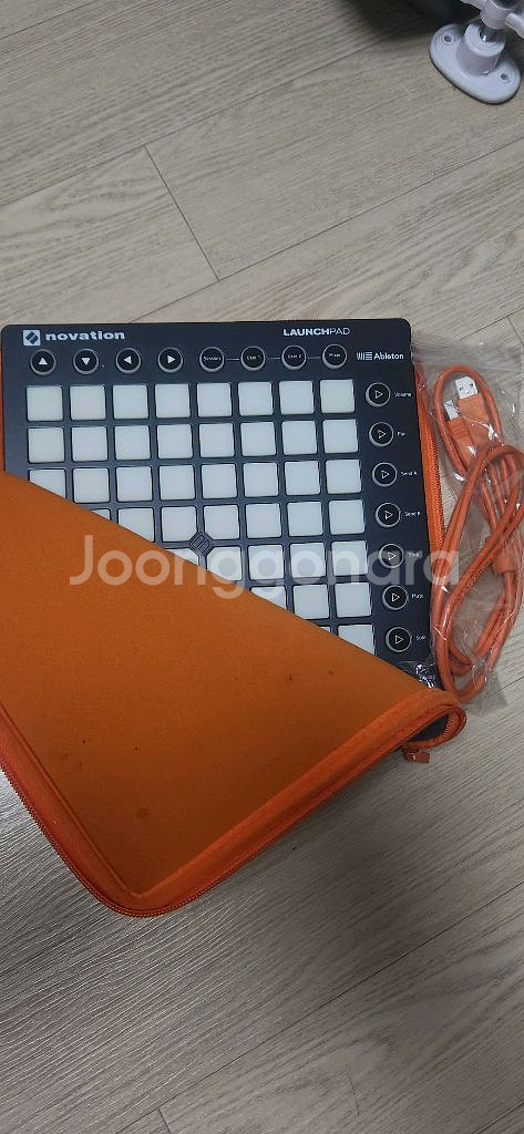 런치패드 novation mk2--0