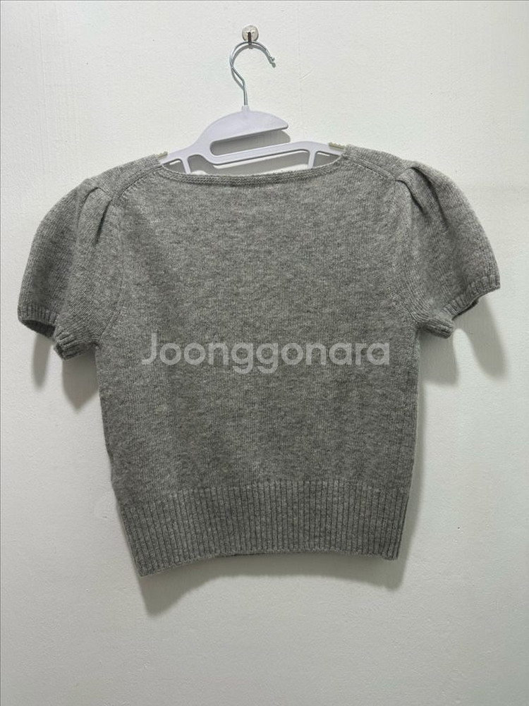 타낫 v-neck puff knit--3