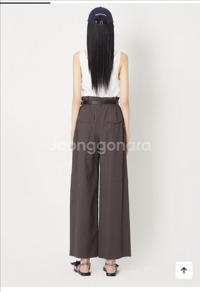 럭키슈에뜨 벨트 사이드 밴딩 와이드 팬츠 36--2