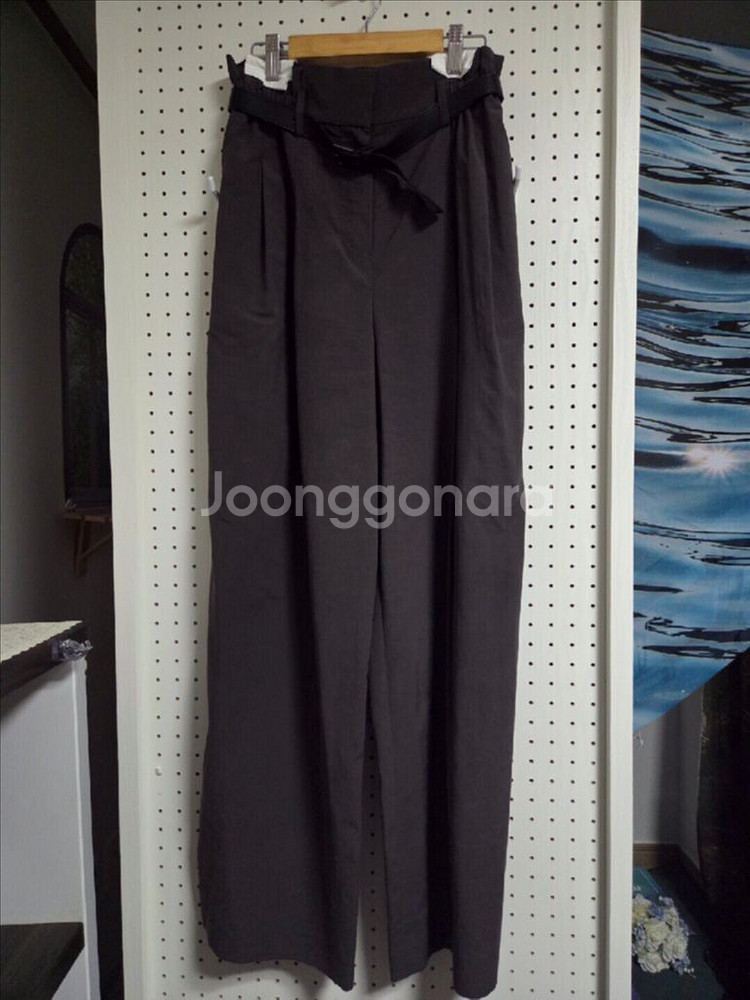 럭키슈에뜨 벨트 사이드 밴딩 와이드 팬츠 36--10