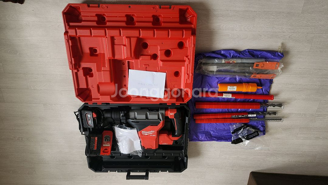 밀워키 SDS MAX 충전해머드릴 M18 FHM-902--0