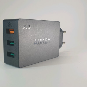Aukey PA-T2 고속 충전기