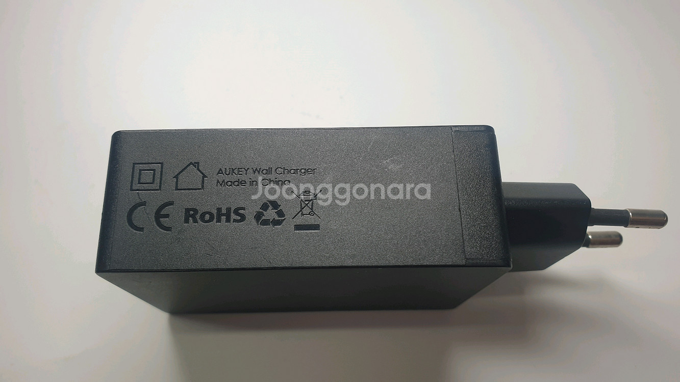 Aukey PA-T2 고속 충전기--3