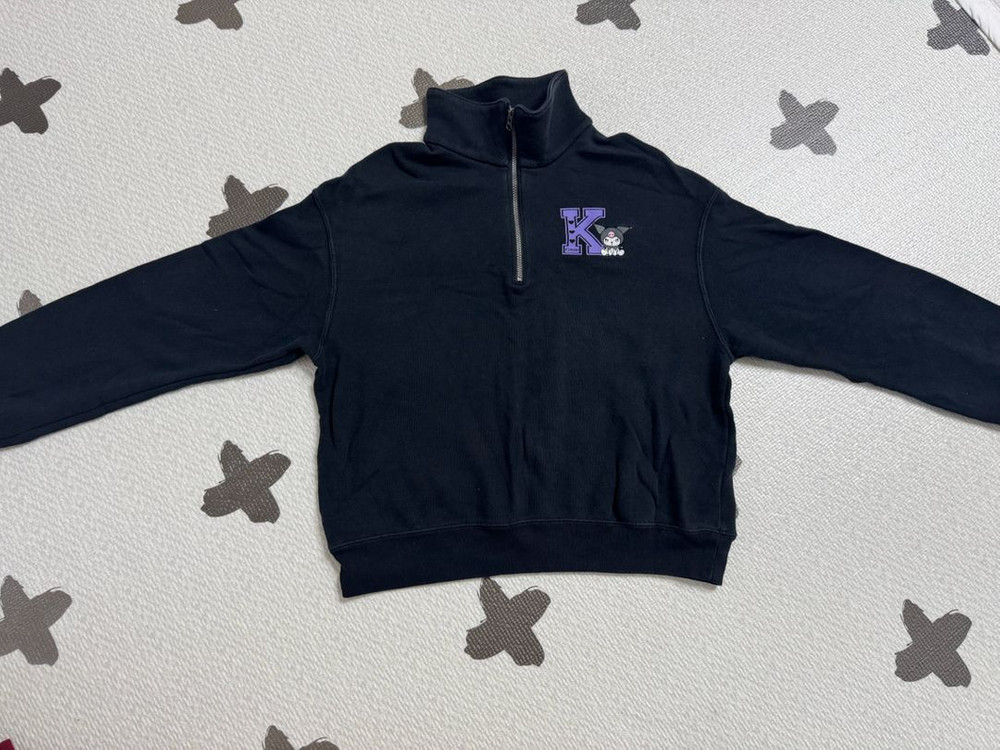 유니클로140 산리오 키티 쿠로미 상의 2개 일괄--3