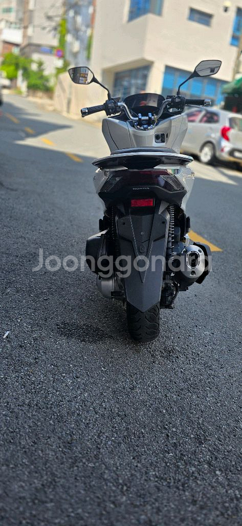 혼다 pcx125 abs tcs 22년 상태깔끔--5