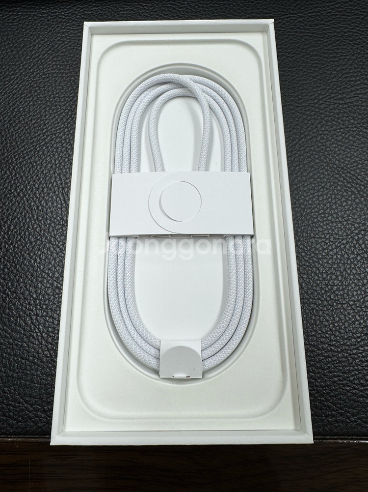 아이폰16프로 네추럴티타늄 256GB 미국판 무음--2