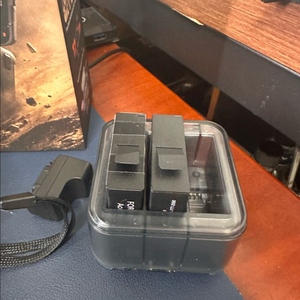 인스타360 에이스프로2 듀얼배터리 및 호환 물품 팜