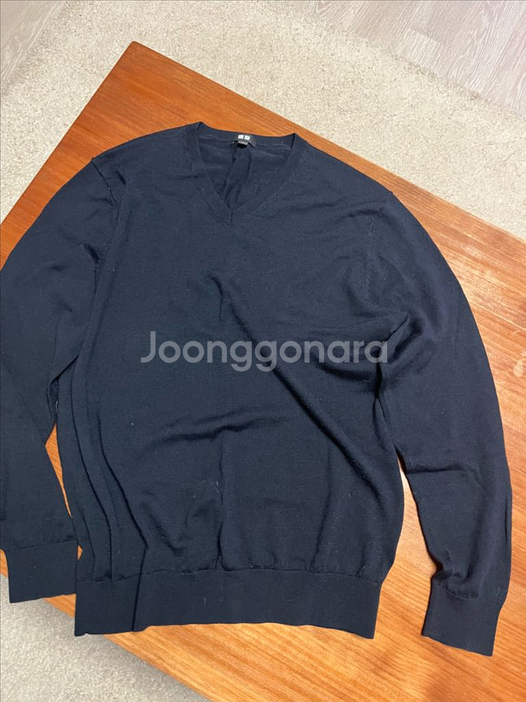 유니클로 엑스트라파인메리노 EFM 스웨터 v넥 블랙 L--0