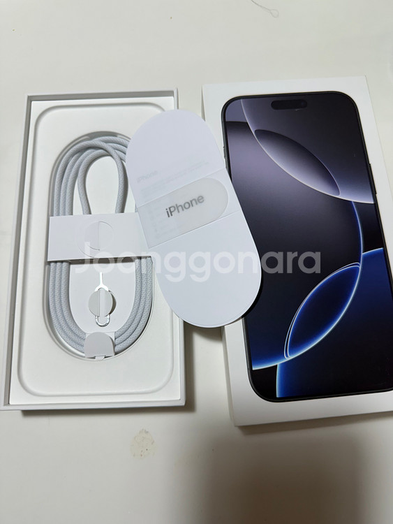 아이폰 16ProMax 256GB. 블랙티타늄--3