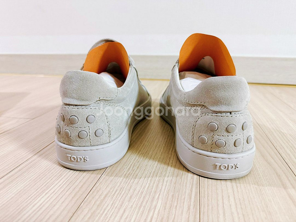 토즈 XXM04L0HZ40RE0C006 스웨이드 스니커--4