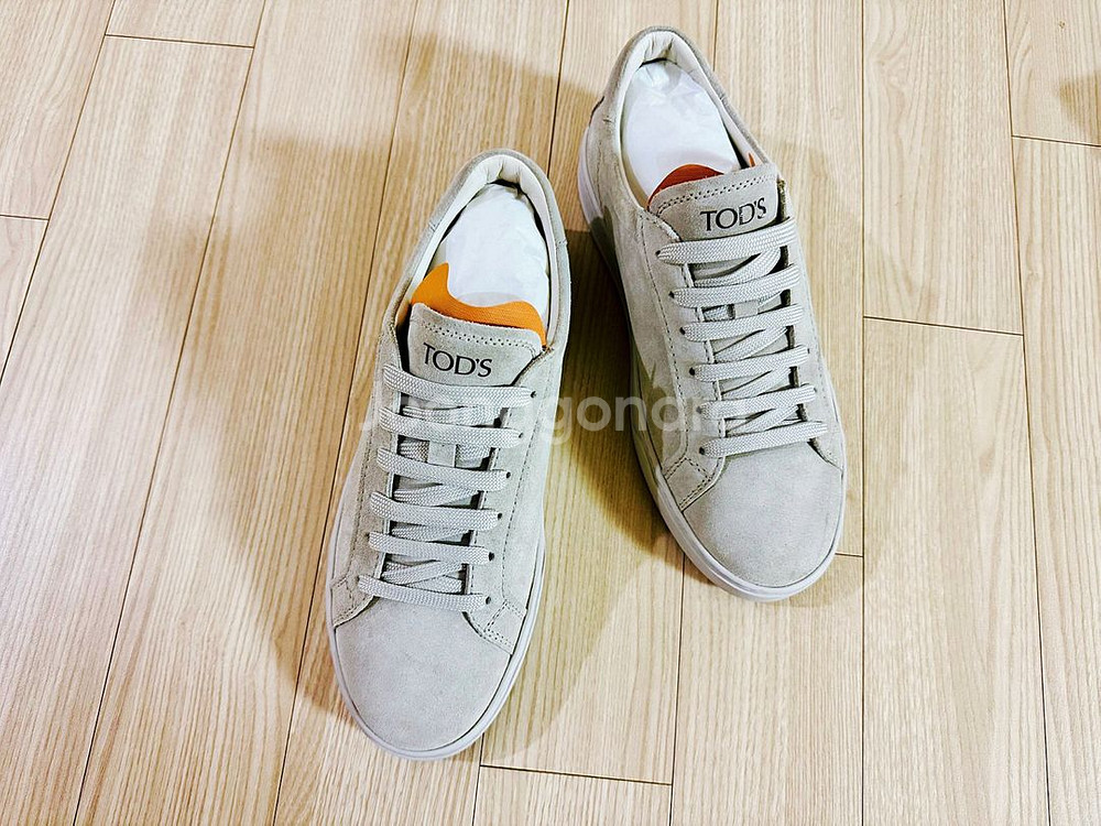 토즈 XXM04L0HZ40RE0C006 스웨이드 스니커--1