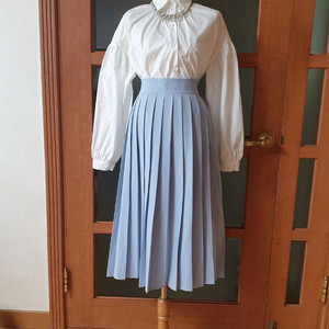 (새제품)플리츠 롱스커트 소라