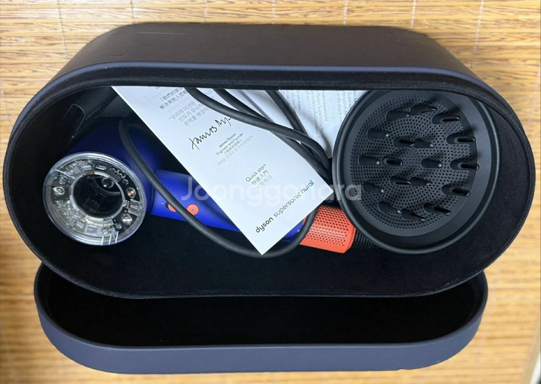 다이슨 뉴럴 슈퍼소닉 드라이기(HD16) 판매합니다.--0