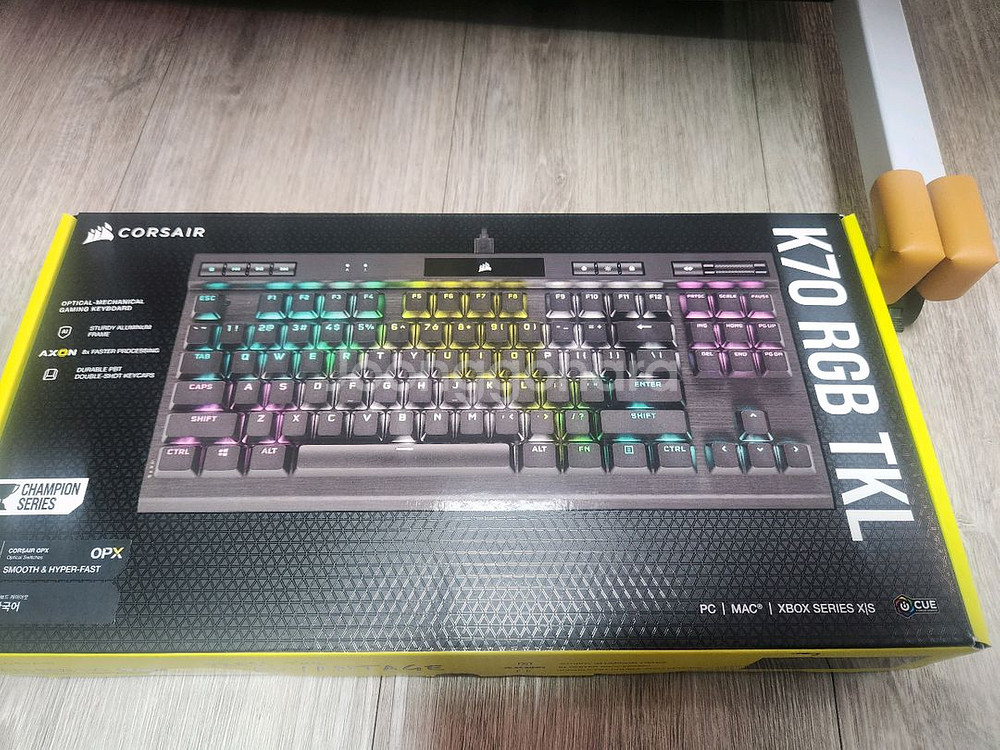 K70 rgb 판매합니다--0